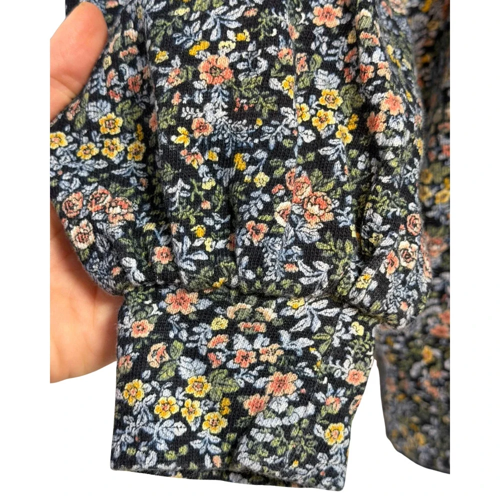 LOFT Sz M Cottage Floral Puff Sleeve Pullover Top Blue Knit Sweatshirt Romantic